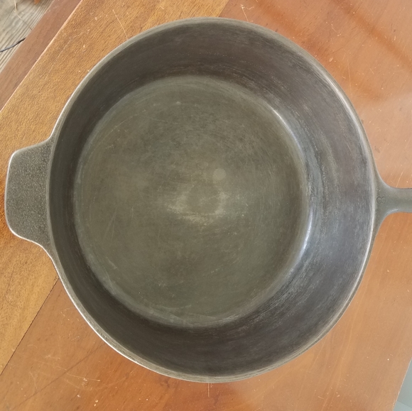 Vintage Wagner Ware No. 8 Chicken Fryer Cast Iron Skillet w/ Glass Lid - Picture 5 of 6